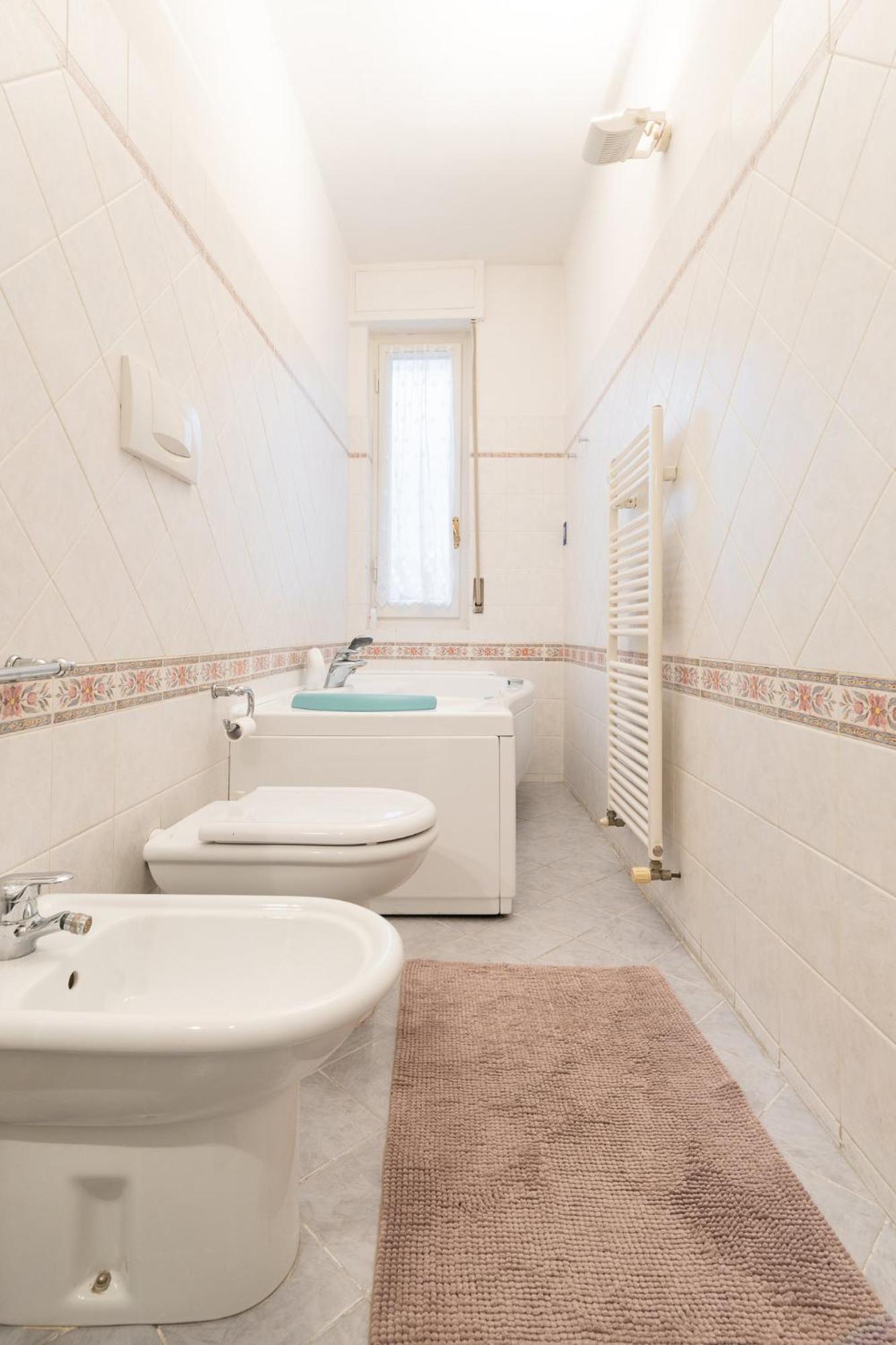 Apartment Cappuccini Family & Group 3 Bedrooms Jacuzzi Fast Wi-fi Air Conditioned Tram