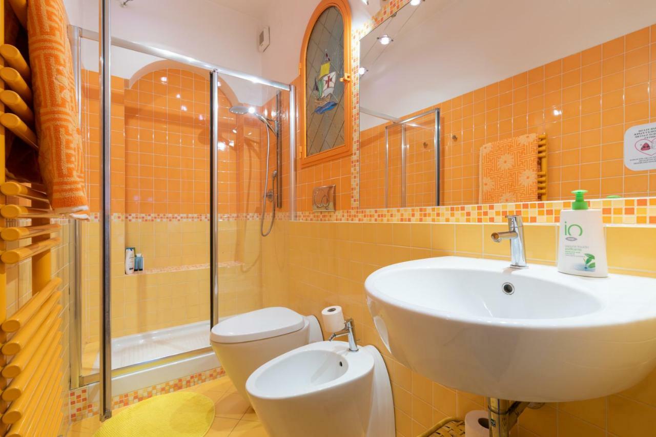 Cappuccini Family & Group 3 Bedrooms Jacuzzi Fast Wi-fi Air Conditioned Tram * Florence